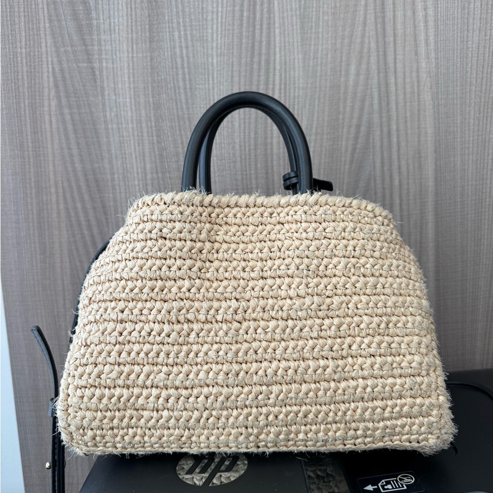 Ferragamo Hug Bag XS - Picture 10 of 15